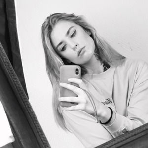 Meet your Posher, Pina